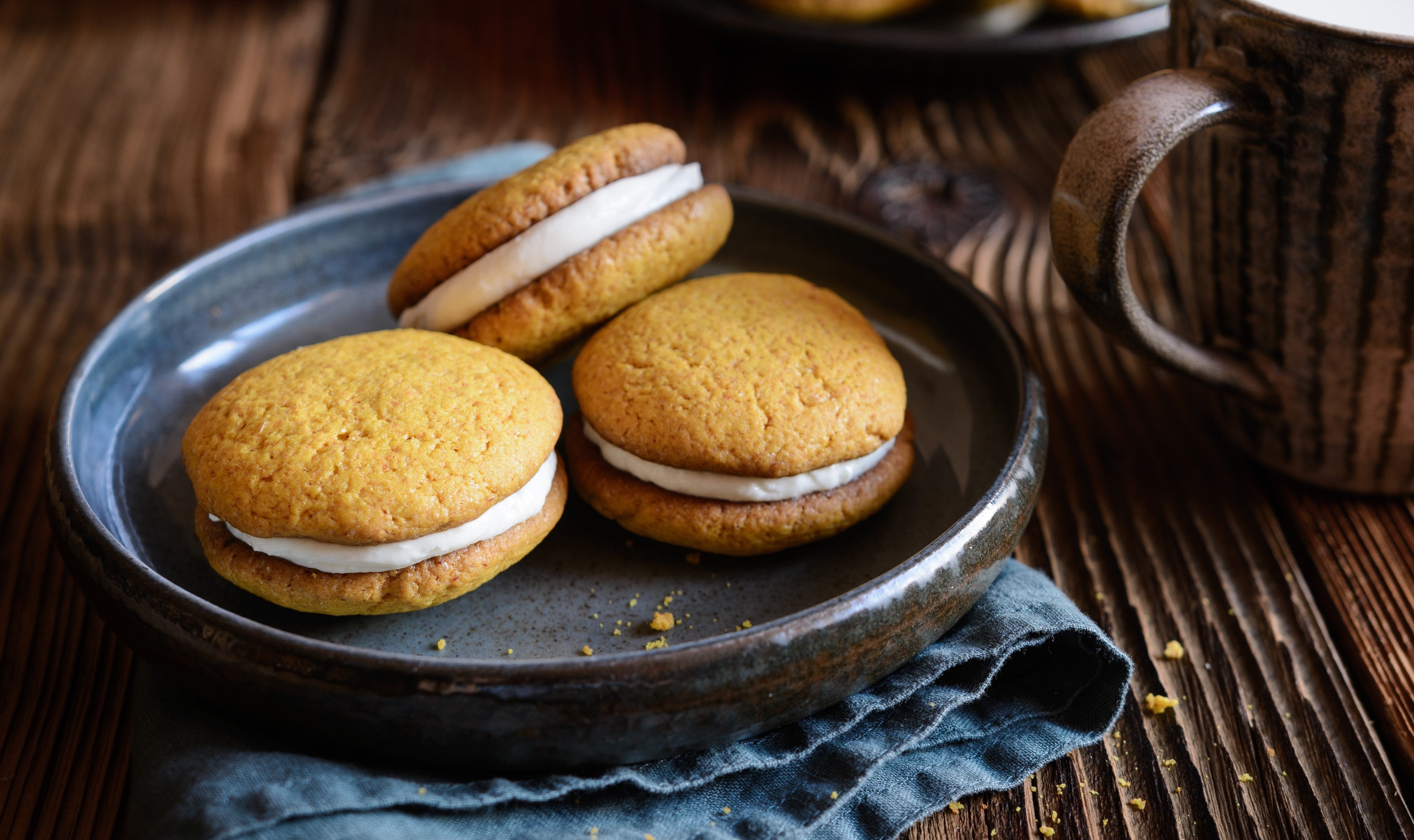 Honey Whoopie Pies