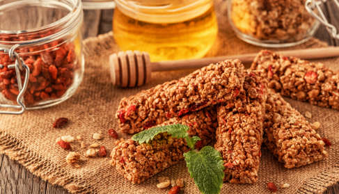 Honey and Fruit Granola Bars