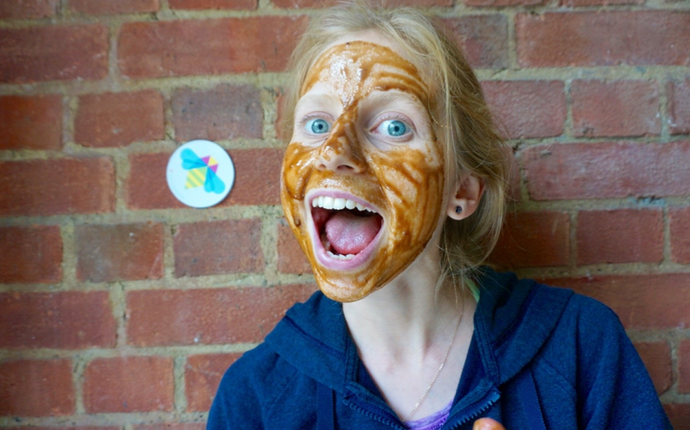 3 beauty uses with honey